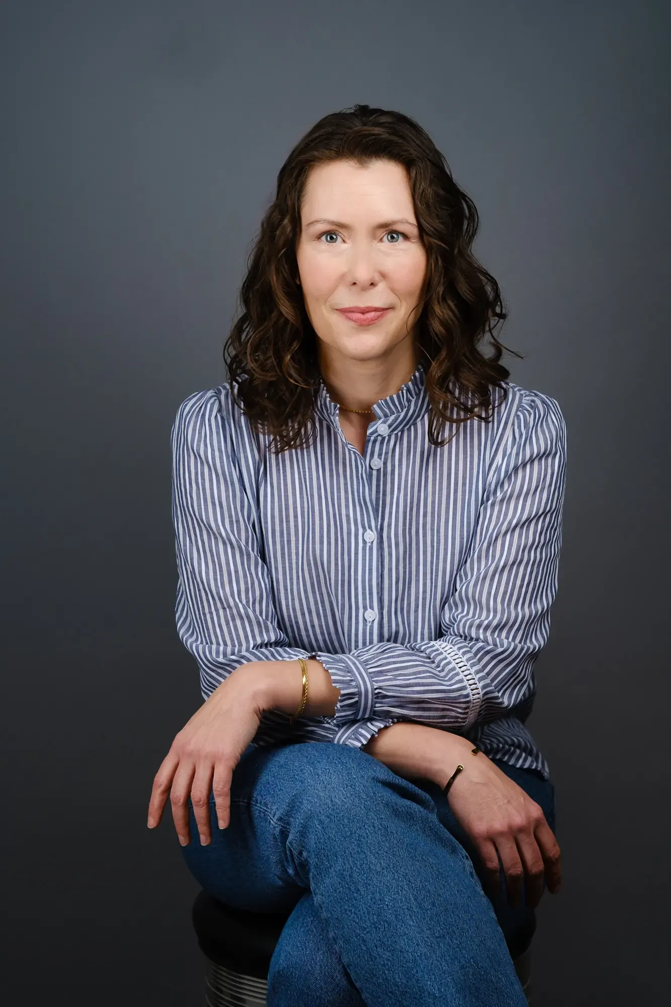 Calgary actor headshot - Stephanie McGillvrey theatrical portrait