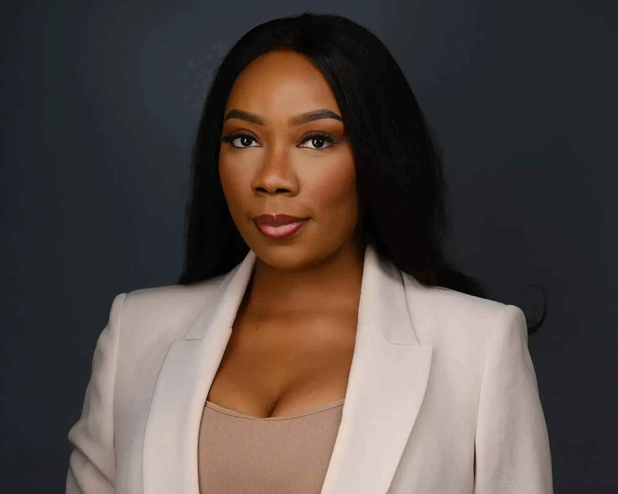 Calgary Sunalta headshot - Glodie Iragi professional portrait